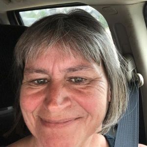 Meet your Posher, Sharon